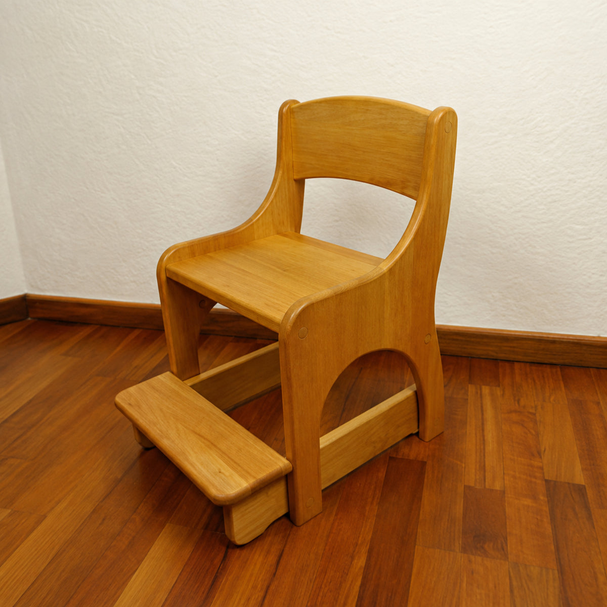 MERLIN Fußtritt